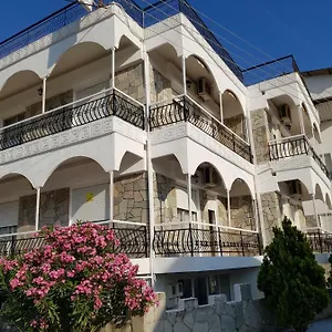  Hotel de apartamente Argo Grecia
